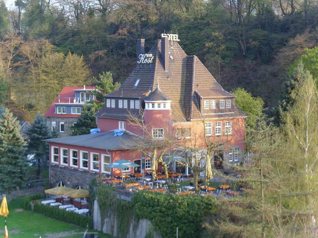 האטינגן Gasthaus Und Hotel An Der Kost מראה חיצוני תמונה
