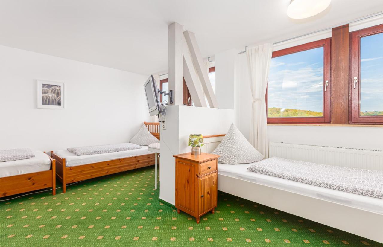 האטינגן Gasthaus Und Hotel An Der Kost מראה חיצוני תמונה
